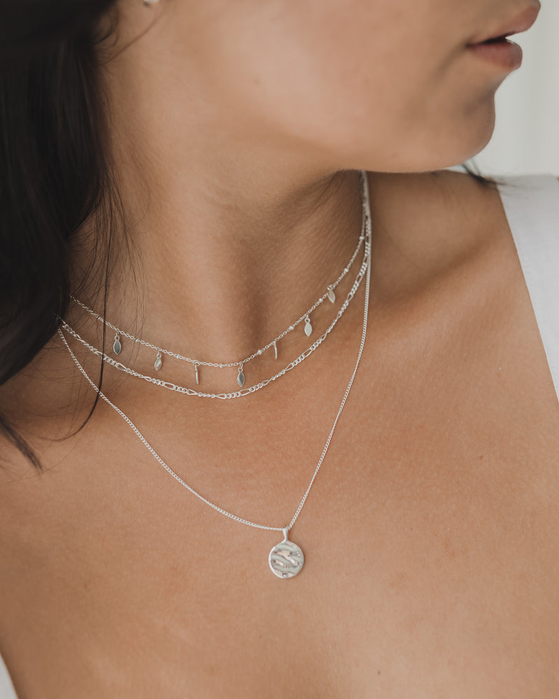 Isla Circle Necklace Silver