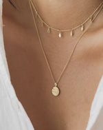 Isla Circle Necklace Gold