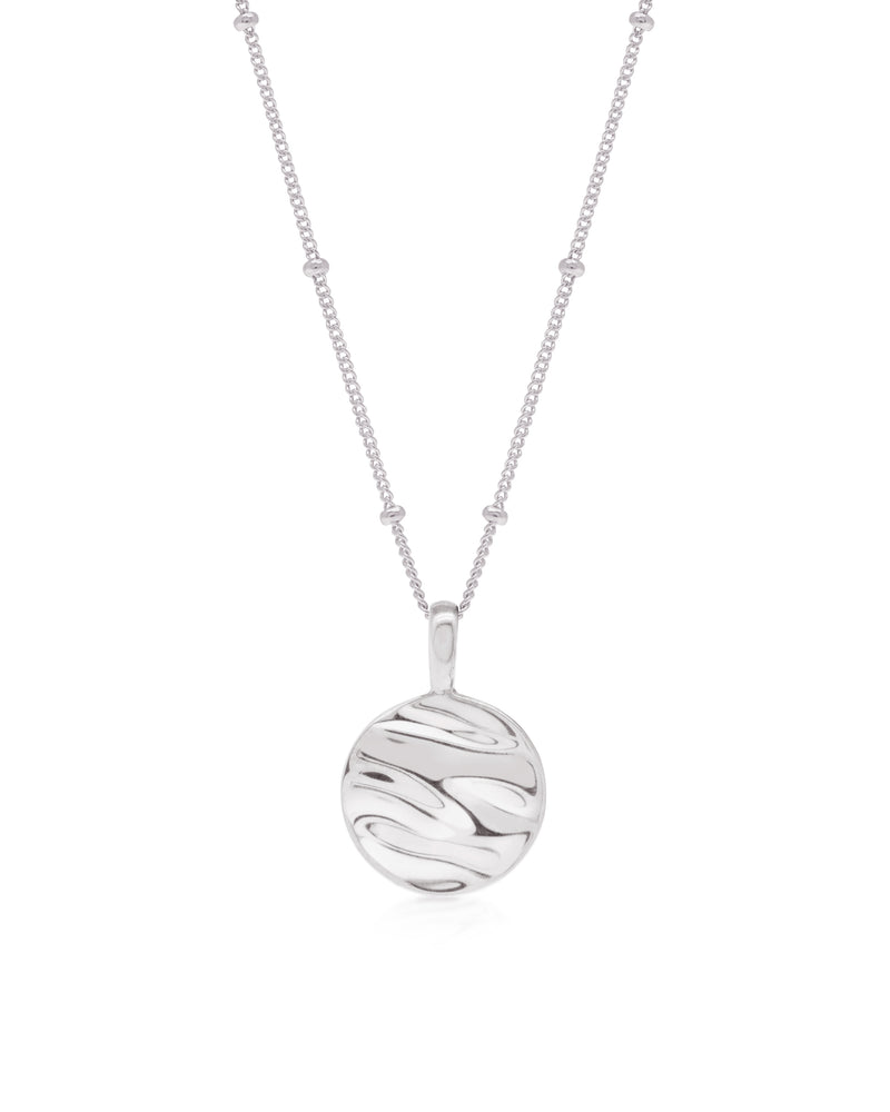 Isla Circle Necklace Silver