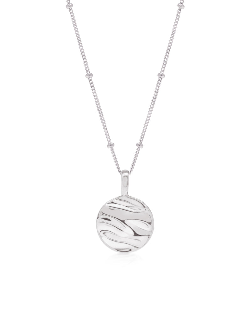 Isla Circle Necklace Silver