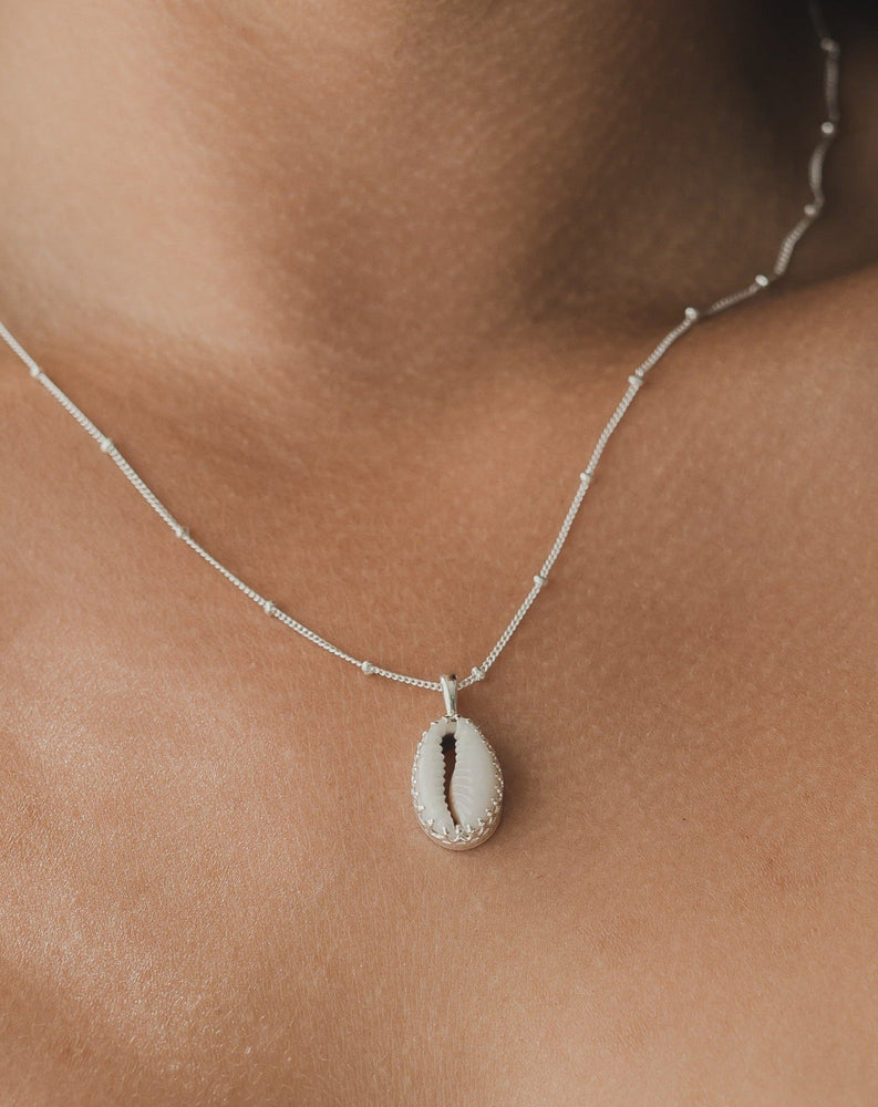 Pandawa Cowrie Shell Necklace Silver - Seconds