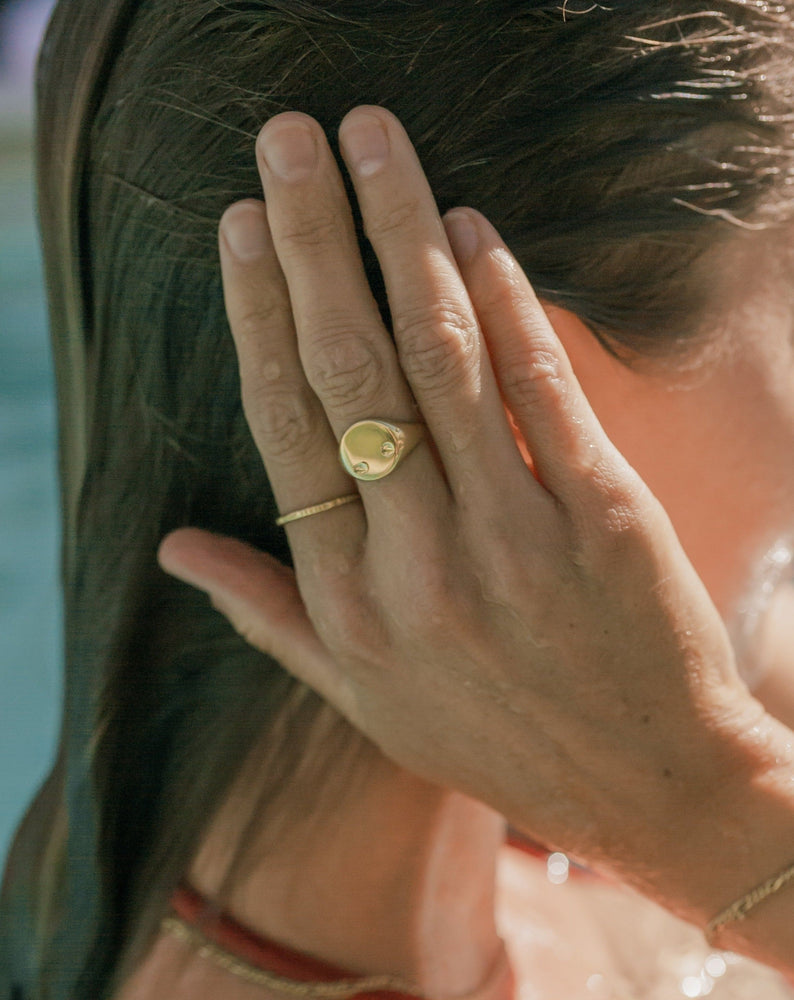 Romee Signet Ring Gold