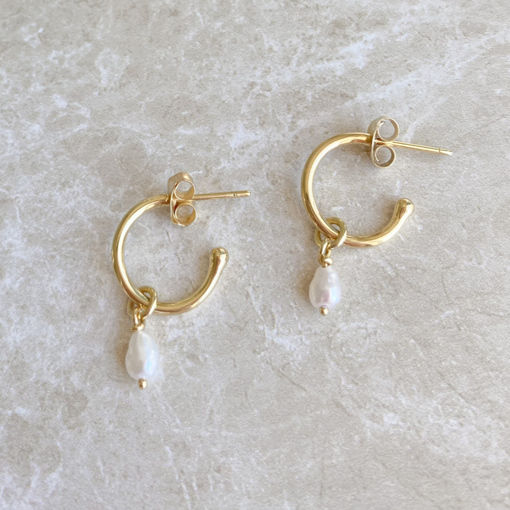 Mini Margot Pearl Hoops Gold